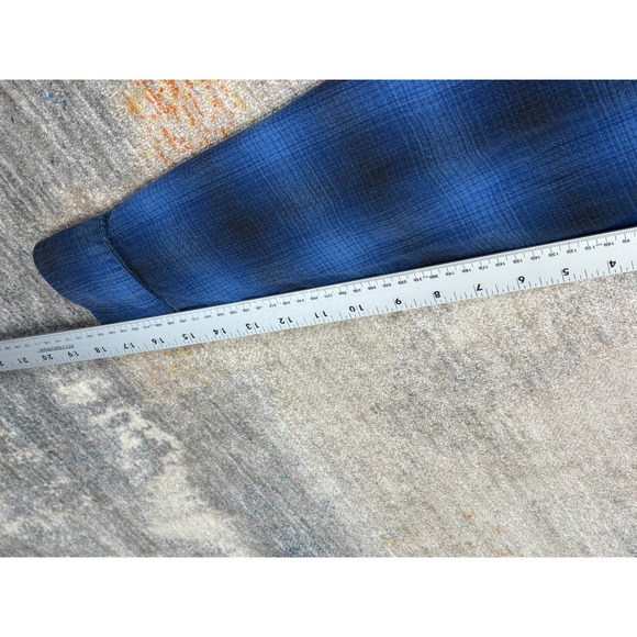 Pendleton Mens Blue Black Ombre Plaid Thomas Kay Button Down Shirt Large - Picture 5 of 9